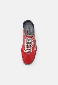 Bugatti Canario - Trainers - Red -Coes Style Store 2392cceb315941d9a1f0fed6bba12a8e