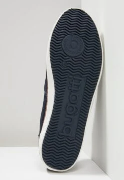 Bugatti Alfa - Trainers - Navy -Coes Style Store 3bf7fb3604fc441ca704283bdf79798a