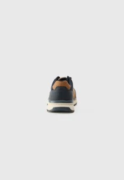 Bugatti SONIC - Trainers - Black/cognac -Coes Style Store 494e2a528e2441c3970eb2ece483db4b
