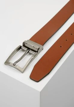 Bugatti Regular - Belt Business - Cognac/Schwarz -Coes Style Store 58cc511ed8384a5ba533059f83b0aab7