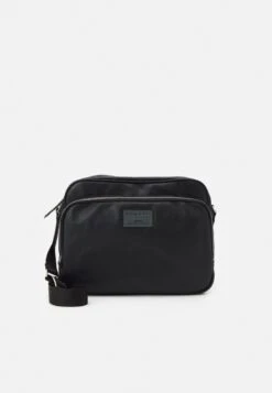 Bugatti Across Body Bag - Schwarz