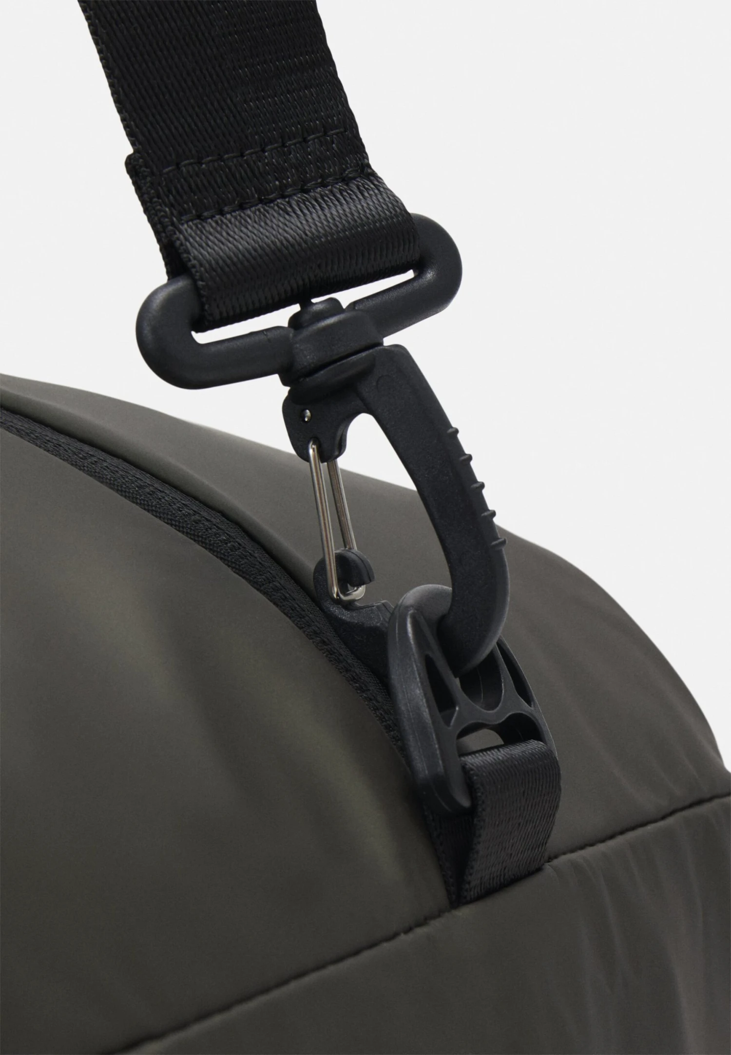 Bugatti Sports Bag - Olive 6 Bugatti Sports Bag - Olive - Image 6