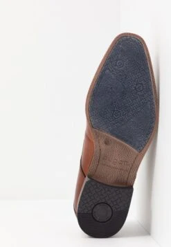 Bugatti Morino - Smart Lace-Ups - Cognac -Coes Style Store 8301e07e7b714faea4b25e78bf3776b5