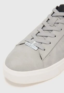 Bugatti GUNTER - Trainers - Light Grey -Coes Style Store c1f7699799054b88857c116504f966fb
