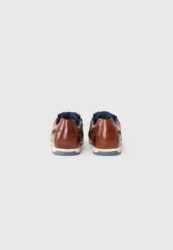 Bugatti TOMEO - Trainers - Cognac/dark Blue -Coes Style Store f7c63c4c1bdf49189fbbede3fef8c326