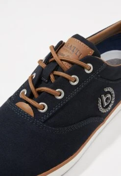 Bugatti Alfa - Trainers - Navy -Coes Style Store fc4d4e2290b240c6866f5b78229e95eb